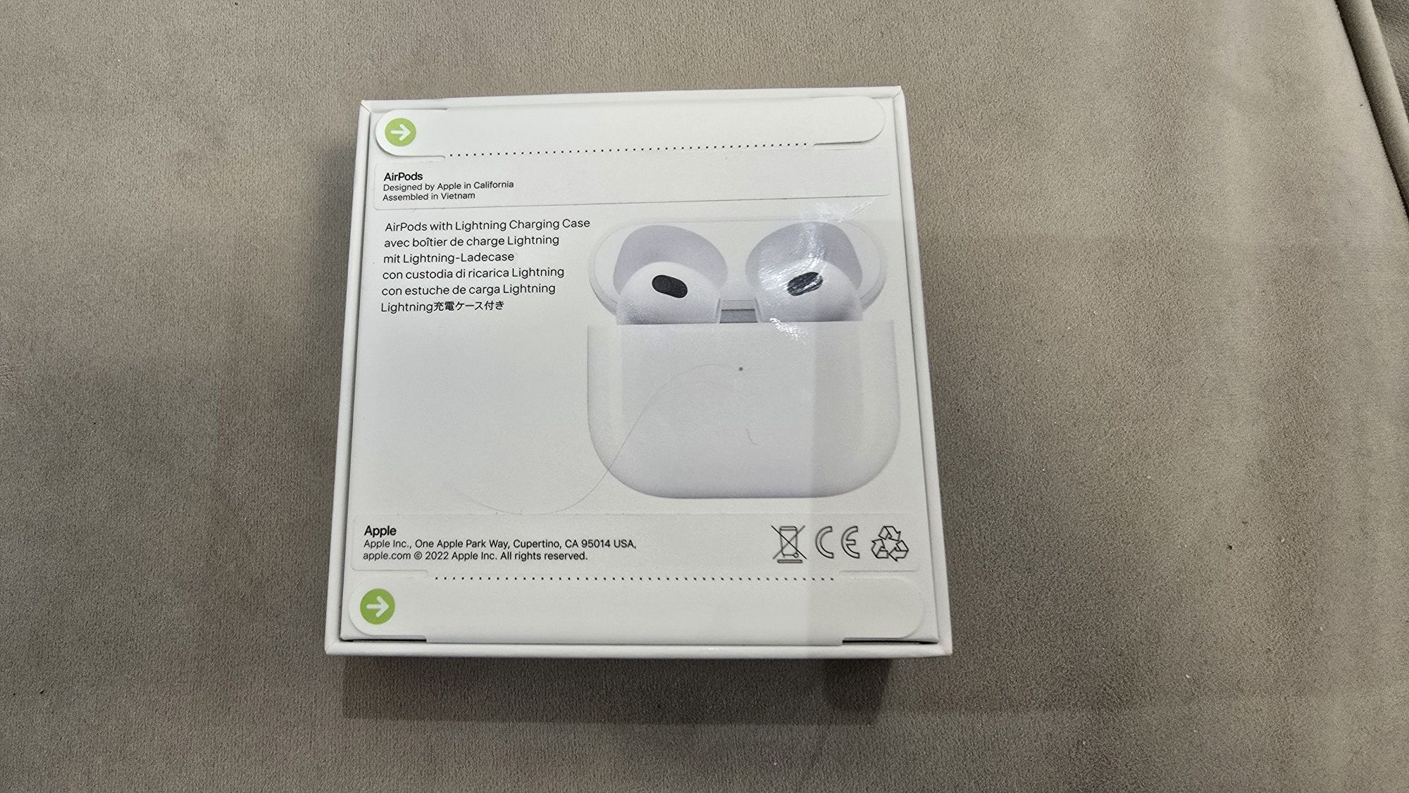 Безжични слушалки Apple AirPods 3 Lightning