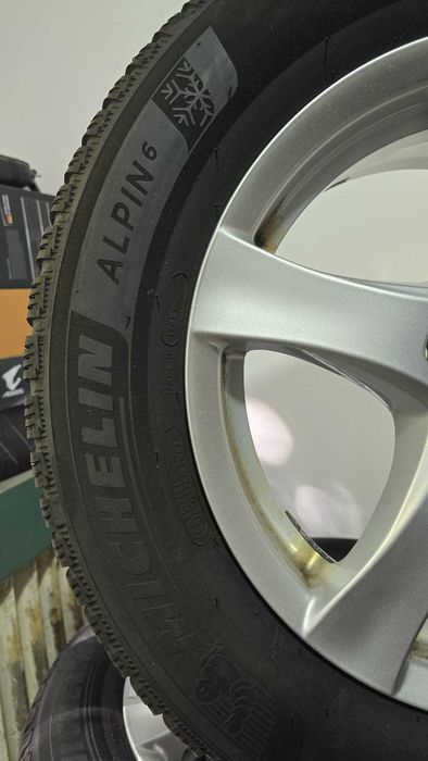 JANTE BORBET ORIGINALE R16 IARNA , 215/60 R16 Michelin Alpin 6