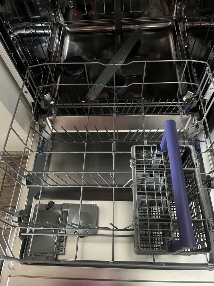 Съдомиялна Beko DFN16210W
