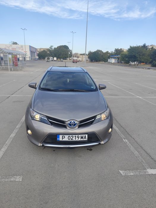 Toyota Auris Hybrid