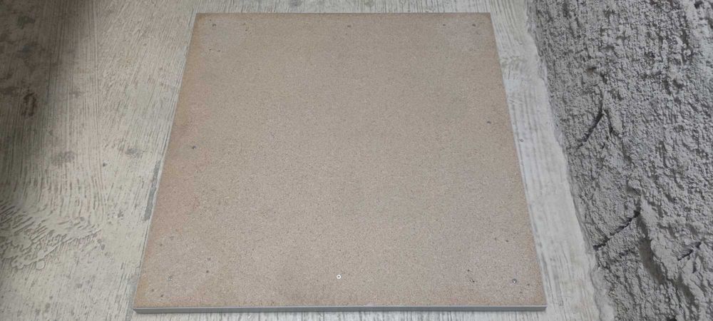 Blat 68,5 x 68,5 cm din PAL rezistent, pentru masa