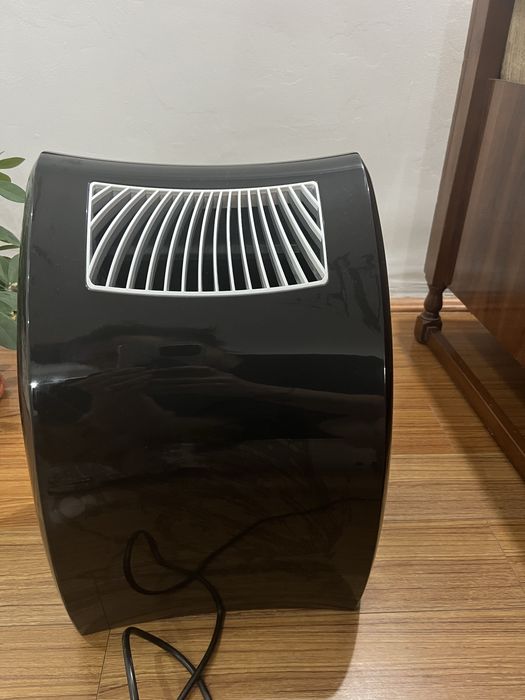 Aparat pentru purificat aerul