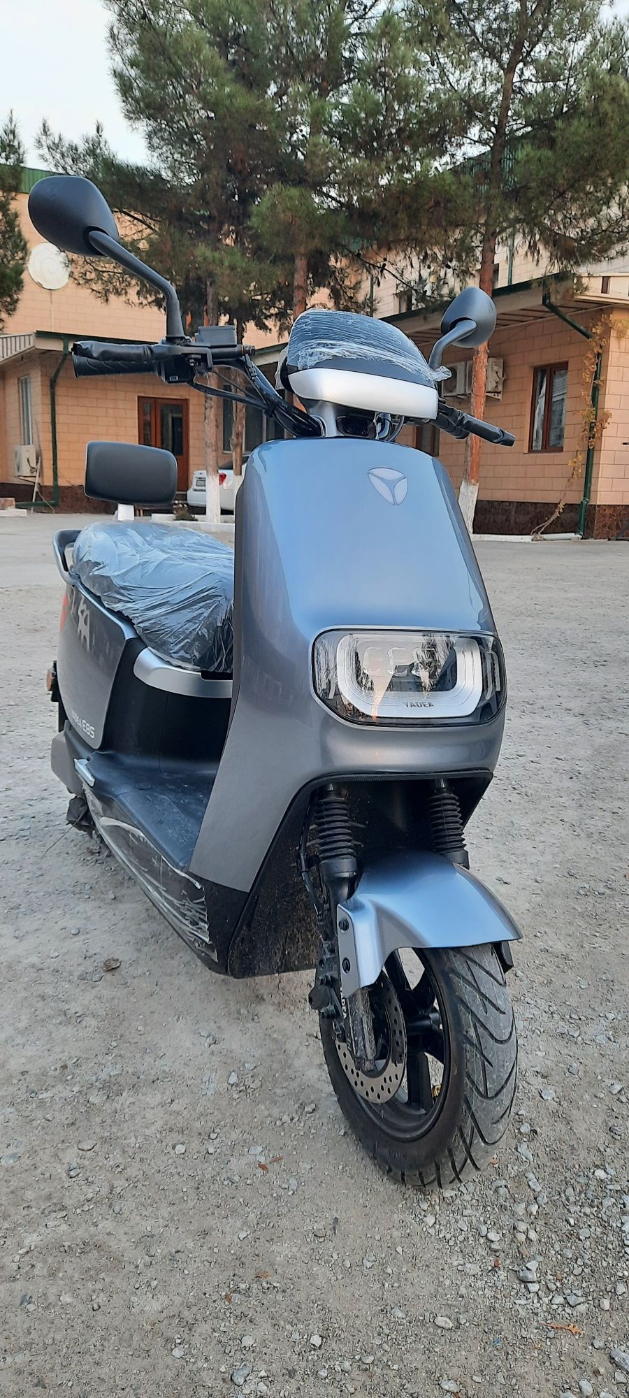 Skuter yadea e8s