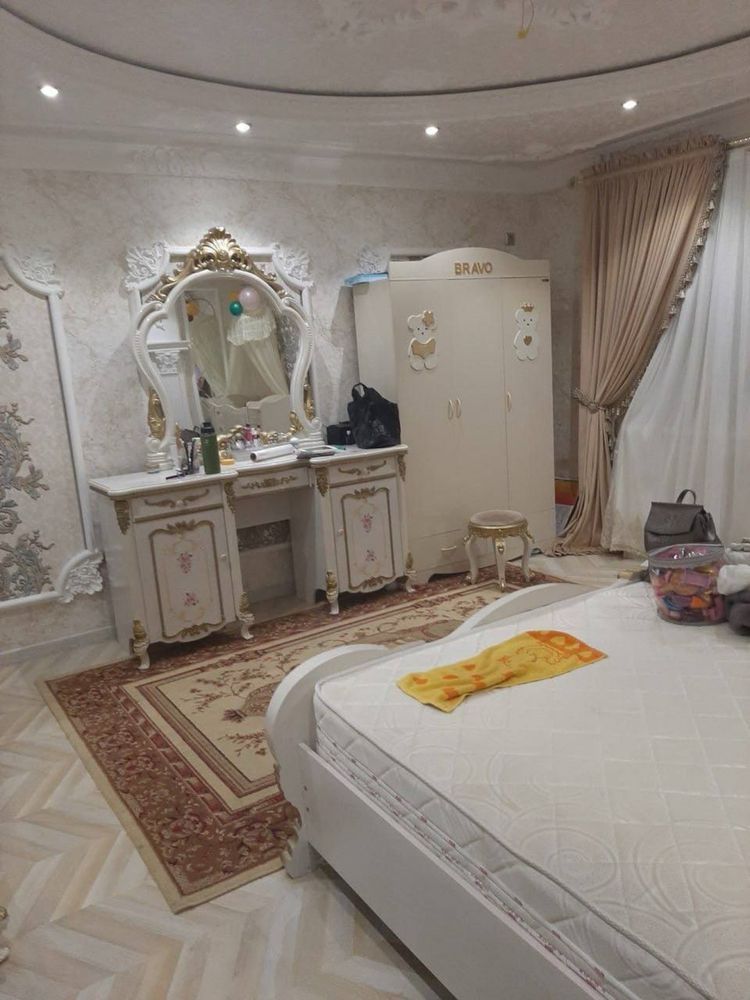 Продаётся Квартира Чиланзар 6. 5/1/5 Банковский дом. Площадь 150м2