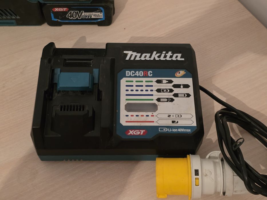 Makita HR300G rotopercutor sds-plus cu acumulator de 40V