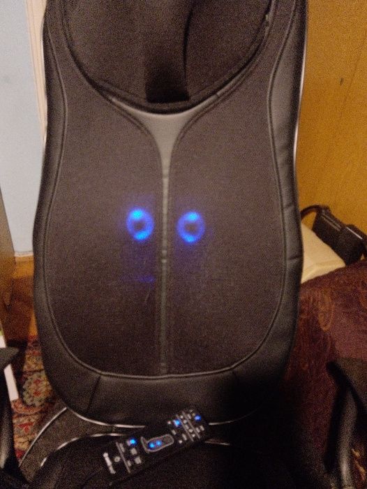 продавам шиацу месажор 4 в 1