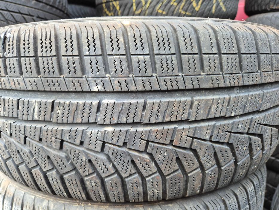 4 Anvelope de IARNA - 215/55/17 - HANKOOK - Stare buna DOT 2020 !