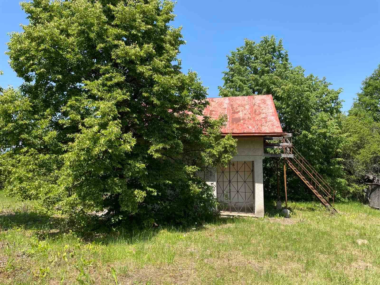 Продава ВИЛА    
област София, с. Вакарел