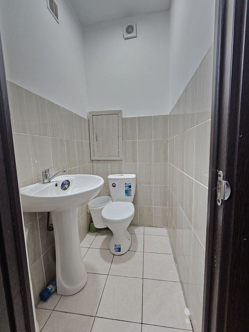 .Новостройка 2комнатная 60м2 арзон 52.000$ 6чи этаж яхши ремонт Янгида