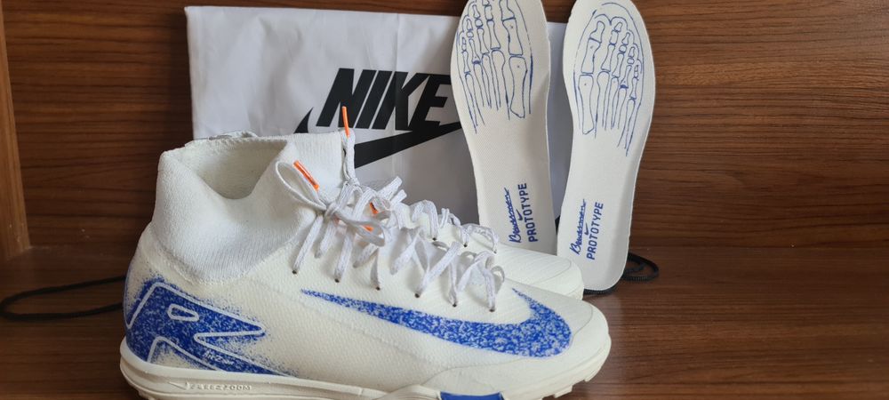 Сороконожки nike air zoom новые