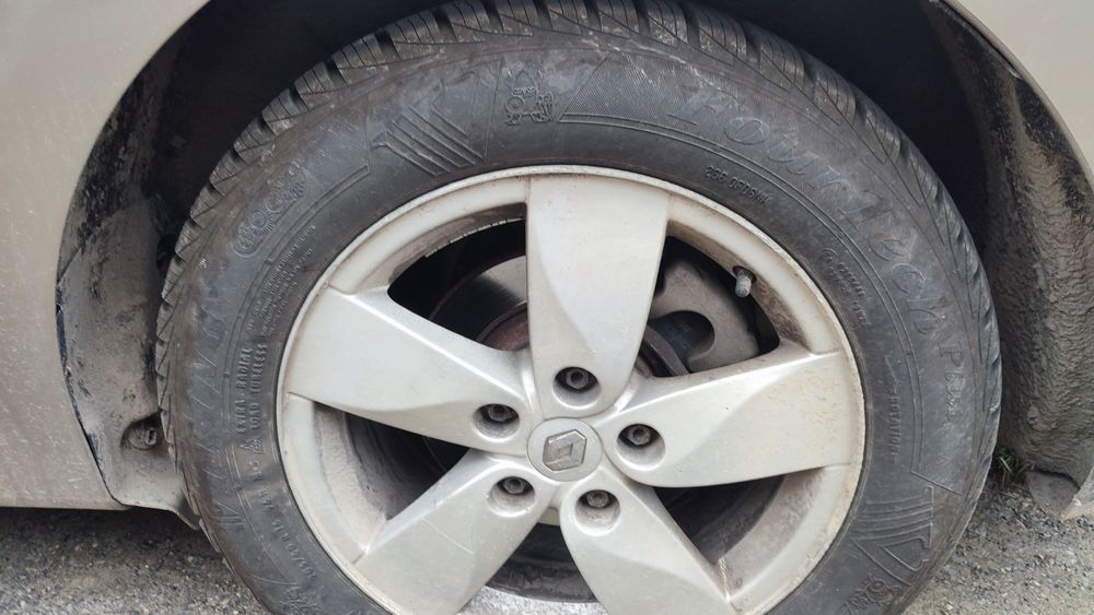 Jante + anvelope noi 5x114,3 R16 Renault