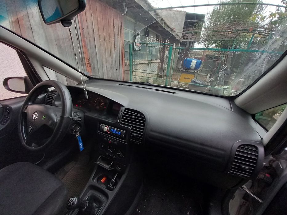 Opel Zafira 2.2 DTI