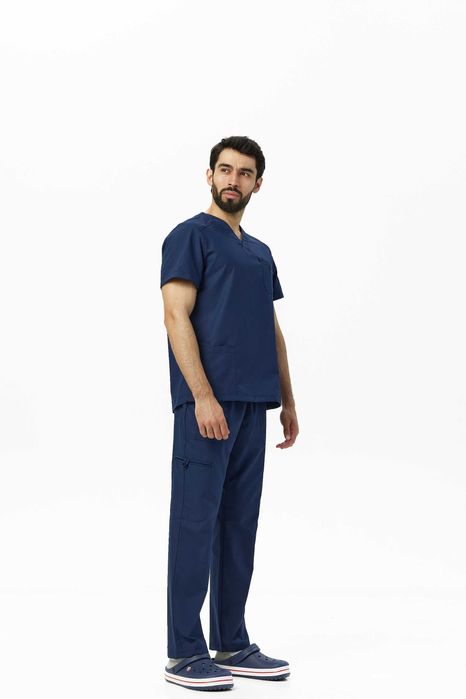 Униформа, халатлар сотилади