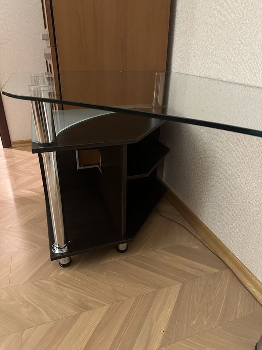 Компьютерный стол-парта