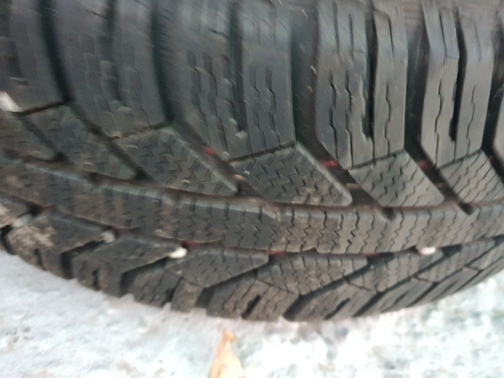 Гуми зимни джанти Hyunda i10 2013 г дот 2022г