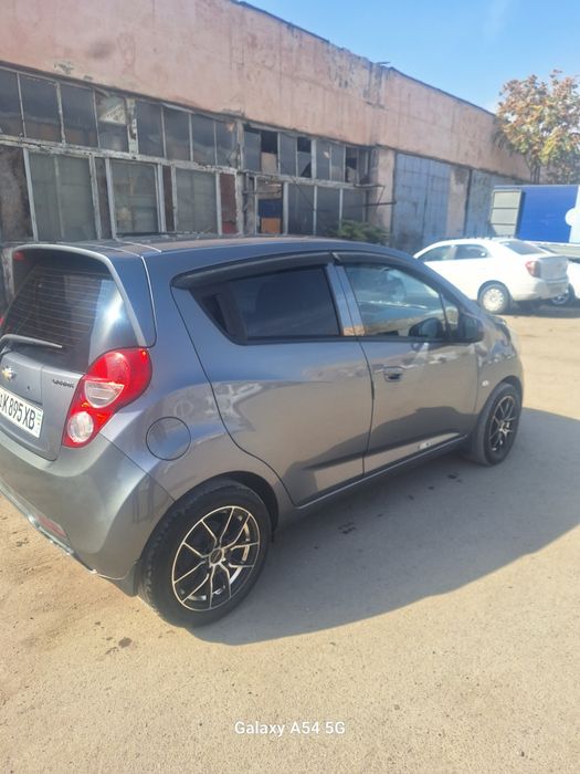 Chevrolet спарк 2020