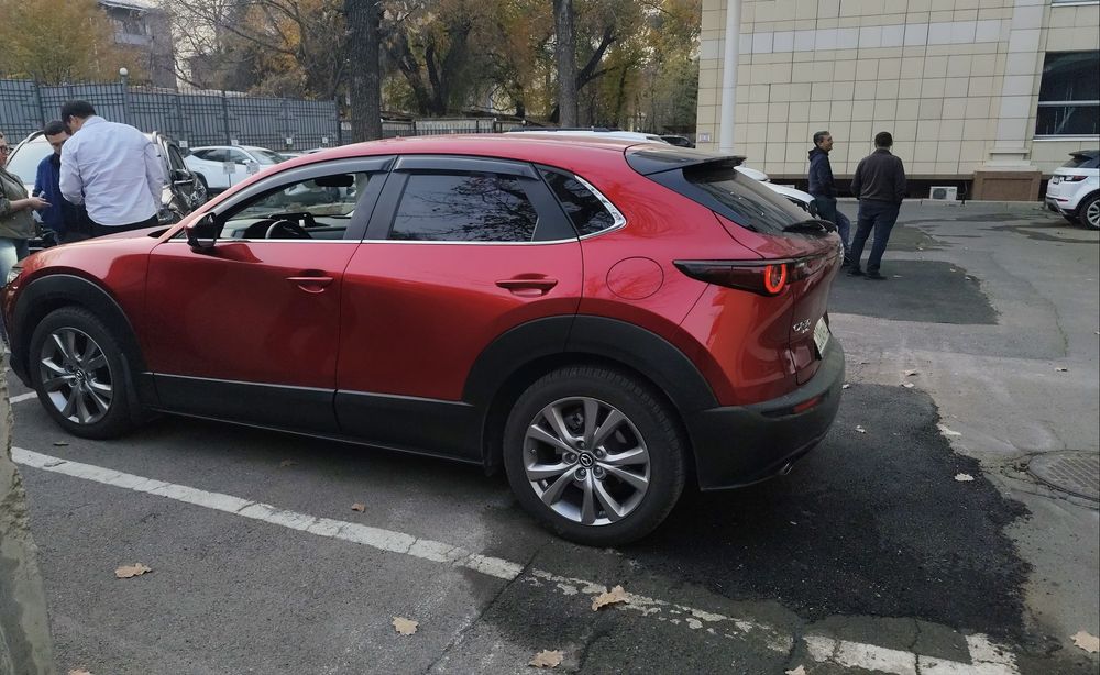 Mazda CX-30 2021 год