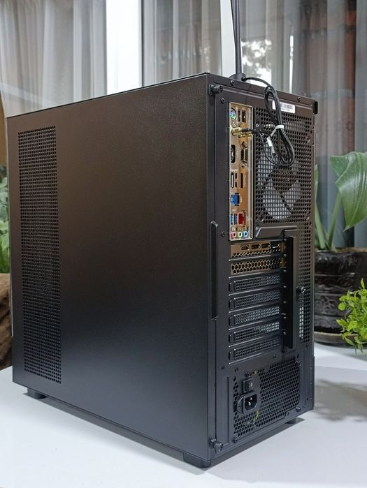 Мощный компьютер для игр и работы | RTX 5060 | i5-12400F | 32ГБ RAM