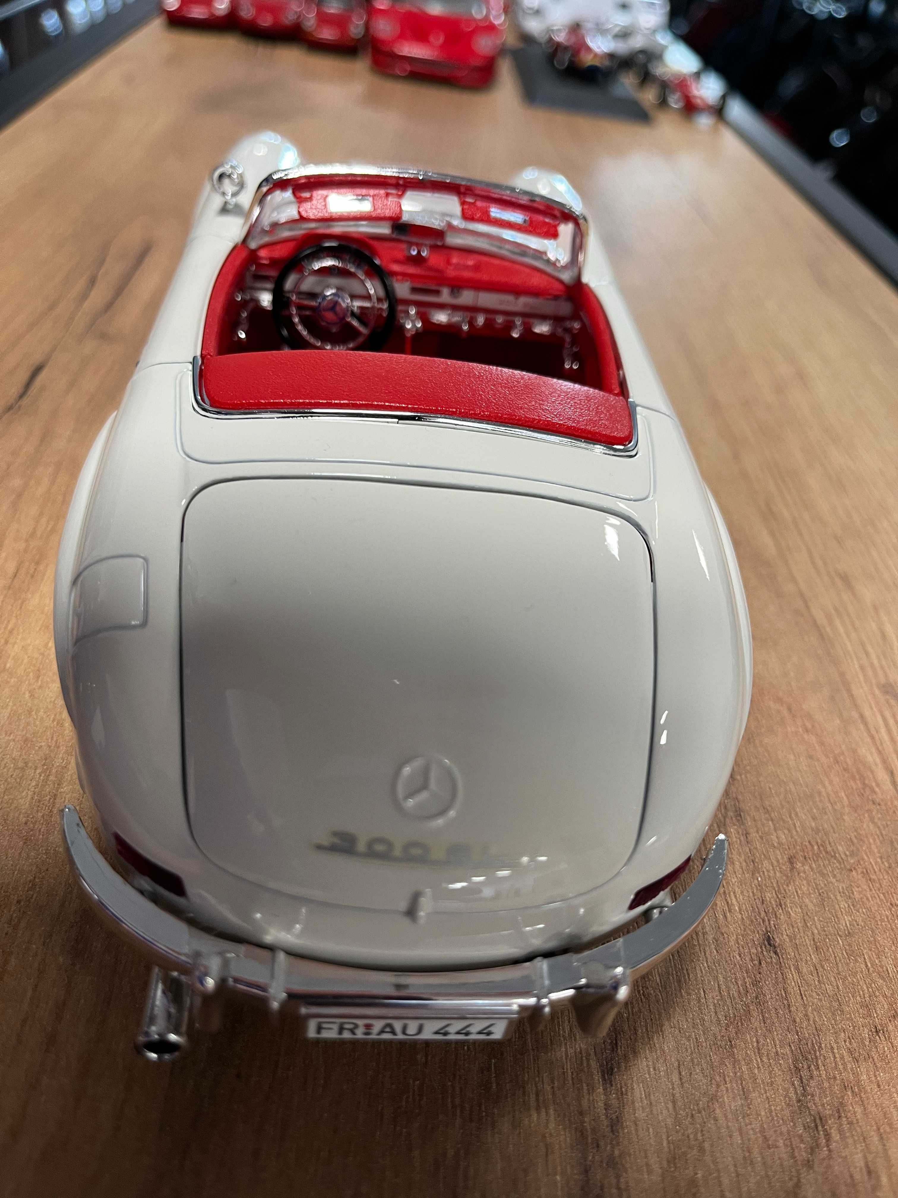Рядък модел метална колекционерска количка MERCEDES 300 SL 1957г 1:18