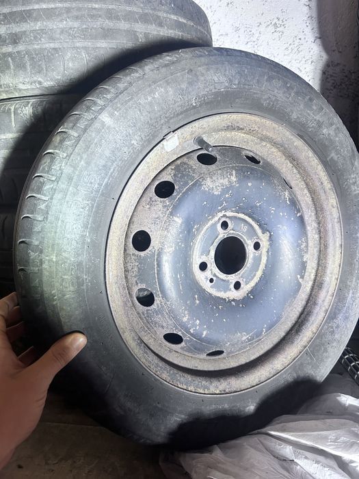 Vand 4 Roti Logan R15