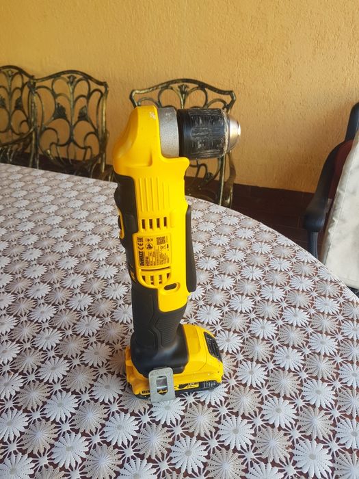 bormasina unghiulara dewalt