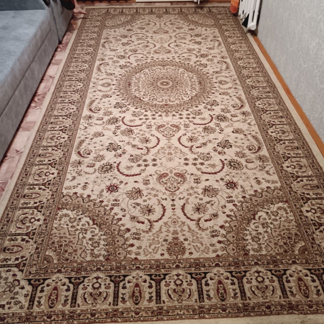 Продам ковёр, 2*4
