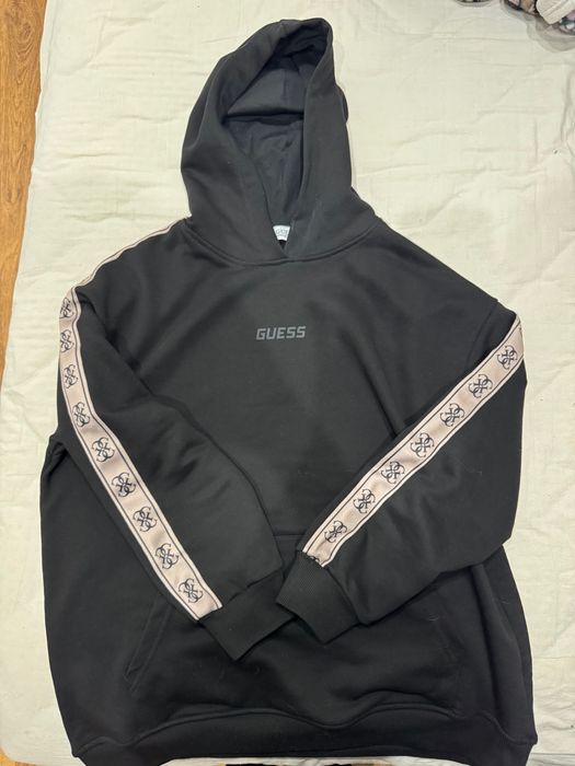 Дамски суитшъри.