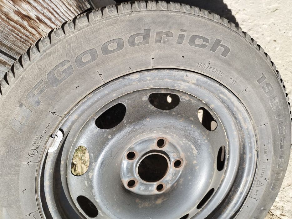 Anvelope cu jante Pirelli Formula si BFGoodrich de iarna R15