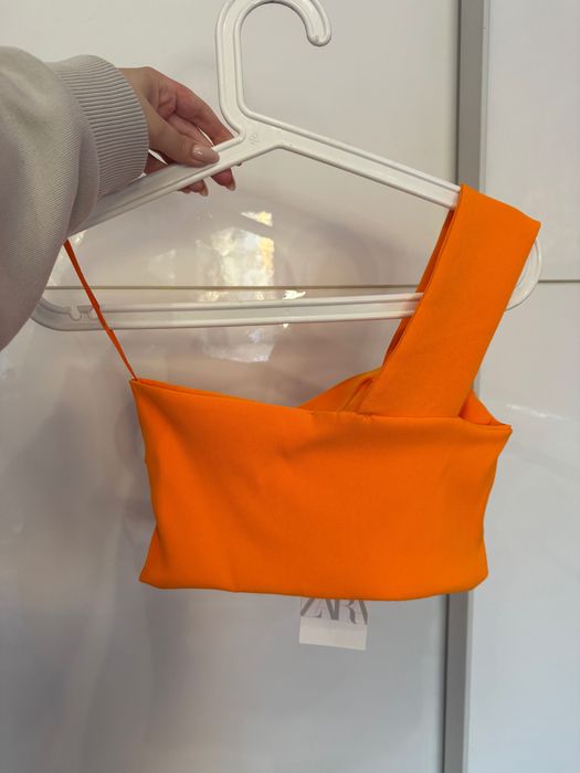 Нов оранжев топ с етикет