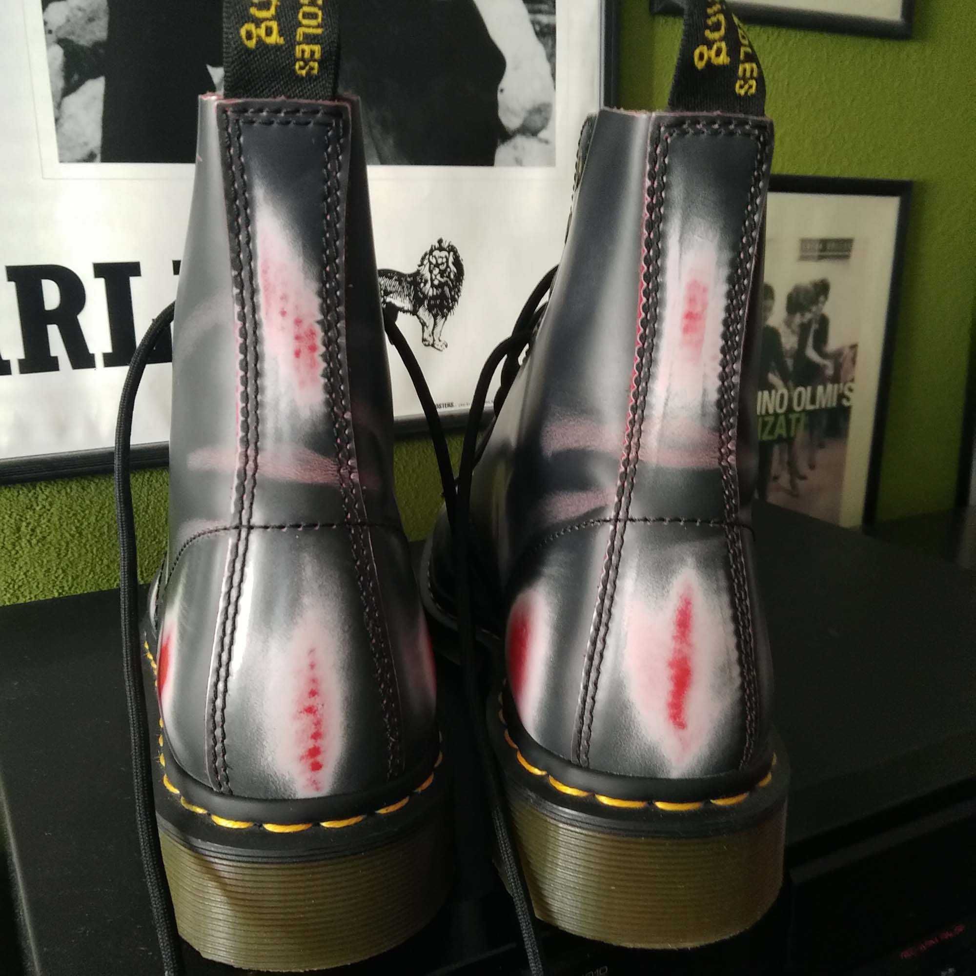 DR. MARTENS PASCAL RUB OFF Multi colour 1460 кубинки, номер 41, UK 7