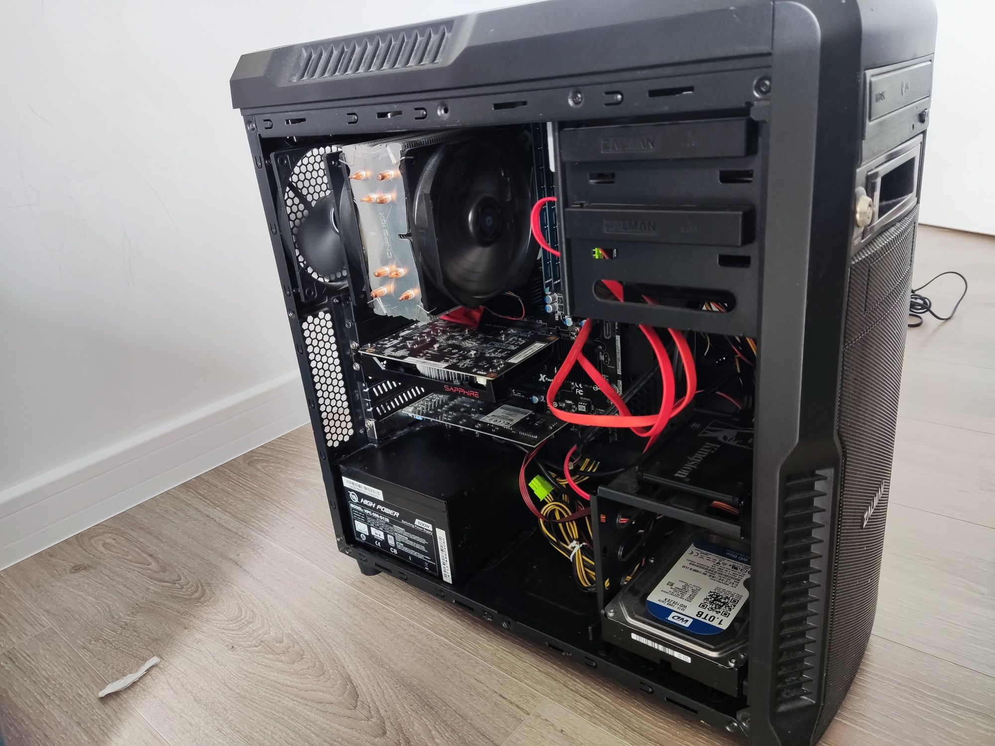 Unitate PC Gaming RX 550 4GB, 32GB RAM, procesor AMD FX 8300