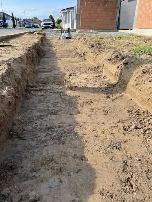 Demolari,decopertari,nivelare pamant/piatra,ridic moloz