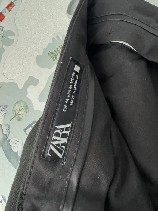 Pantaloni smart casual Zara