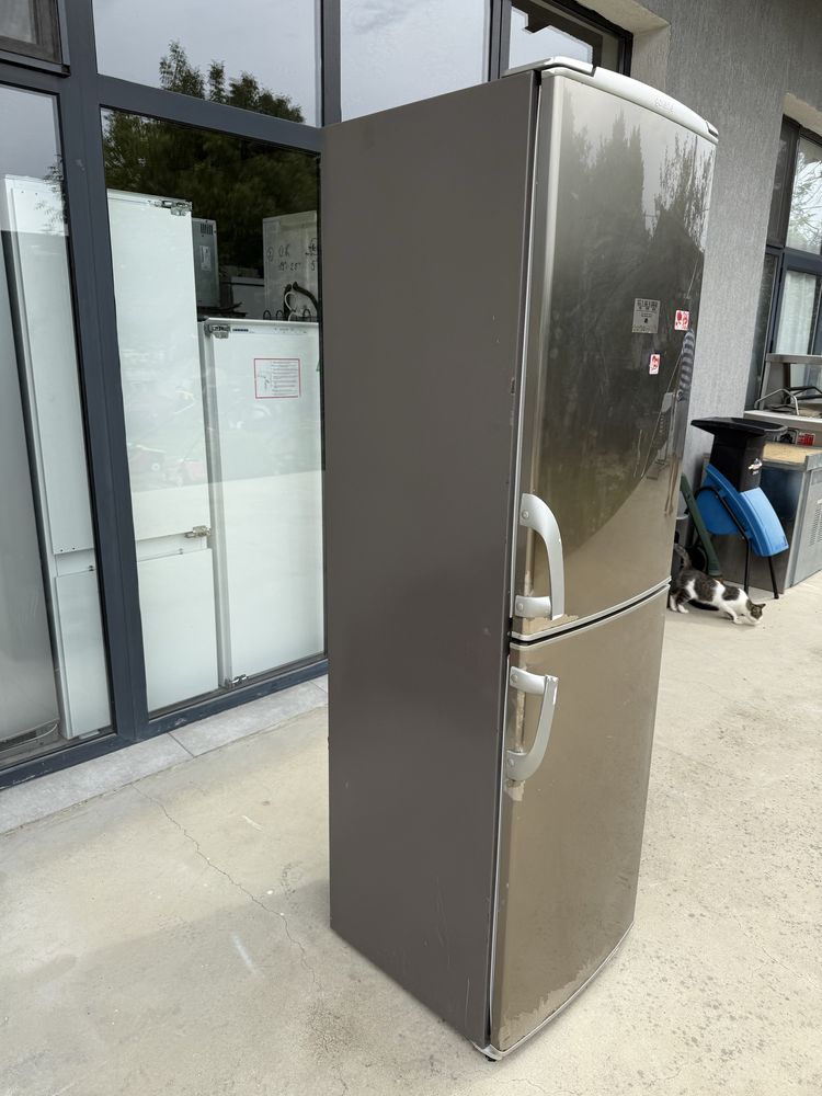 Хладилник с фризер Gorenje 180см