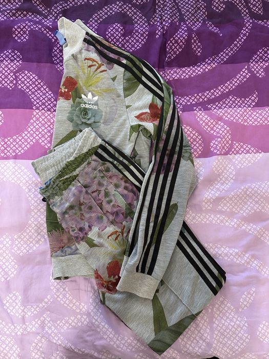 Цветен екип Adidas