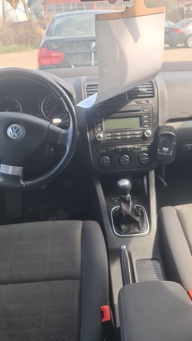 Un an de zile cutie motor