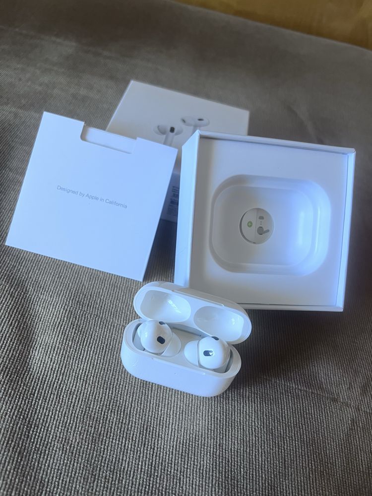 Слушалки AirPods Pro 2