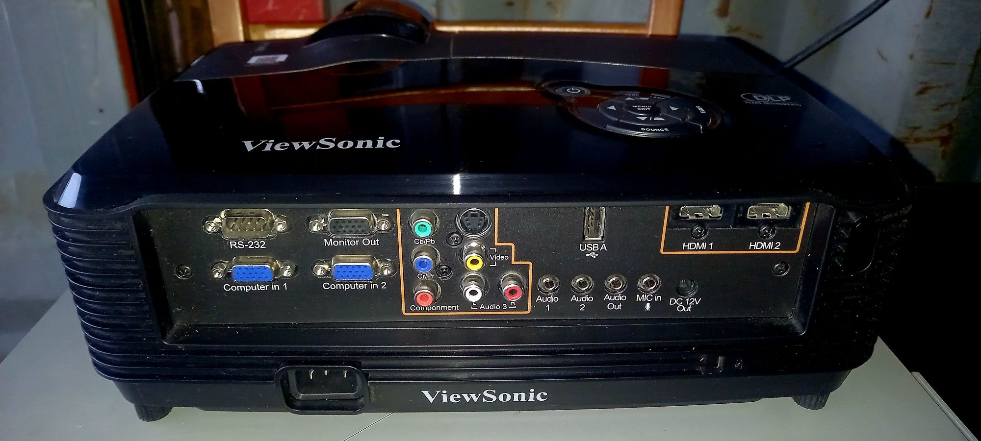 Проектор ViewSonic pro 8200