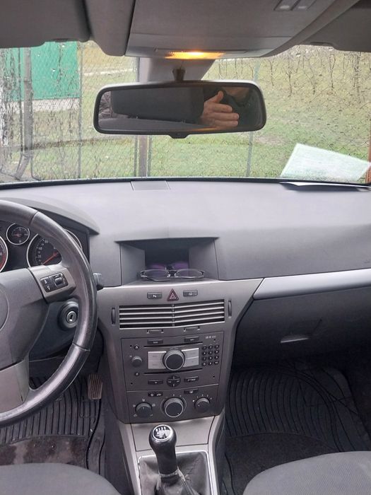 Urgent ! Opel Astra H / euro 4