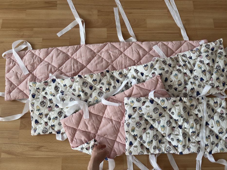 Бортики легкие на кроватку с лентами