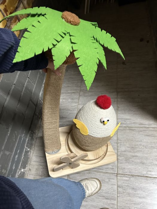 Когтеточка в отличном состоянии для кошки кота