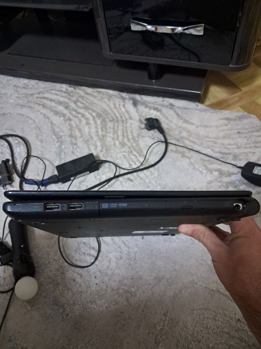 Продам ноутбук срочно