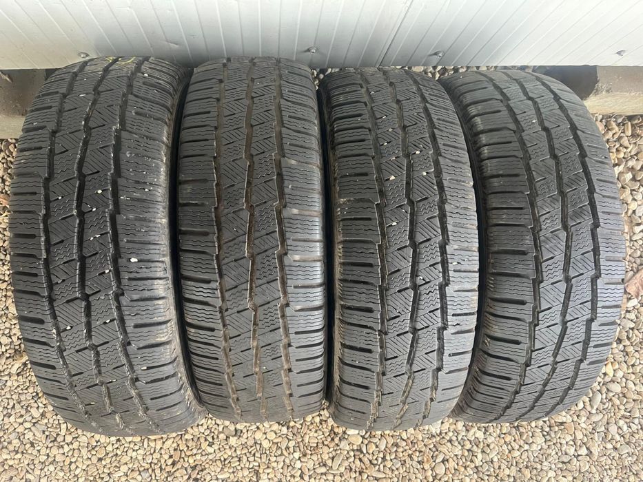 235/65 16 C Anvelope de iarna ,Michelin