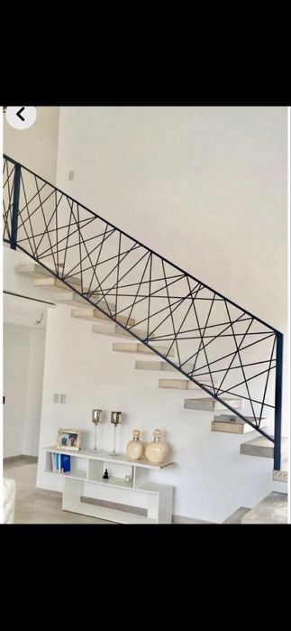 Balustrada fier forjat, scari pe rotund,riflaje metalice,porti