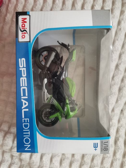 Ново! Детска играчка мотор , Maisto, Мотоциклет Special Edition, 1:18