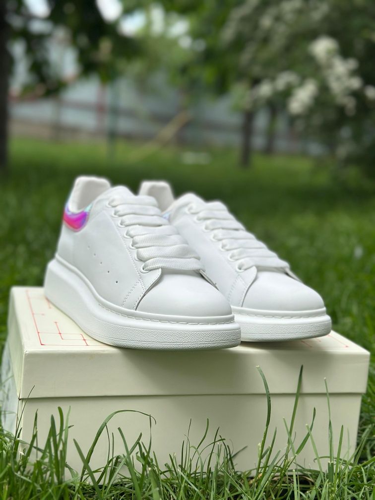Alexander McQueen mărimi 42,43,44