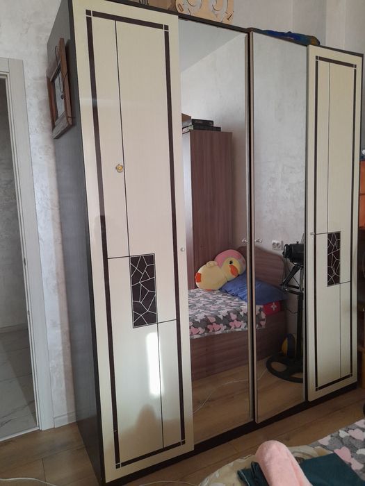 Продам шифоньер недорого