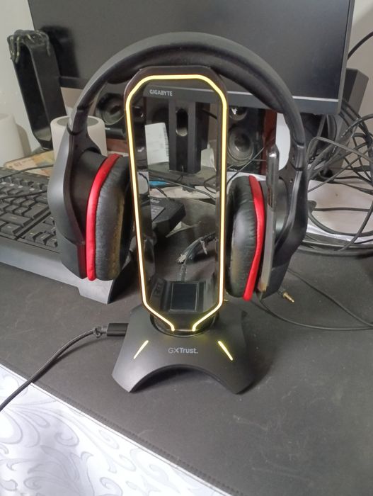 Suport rgb pentru căști gx trust