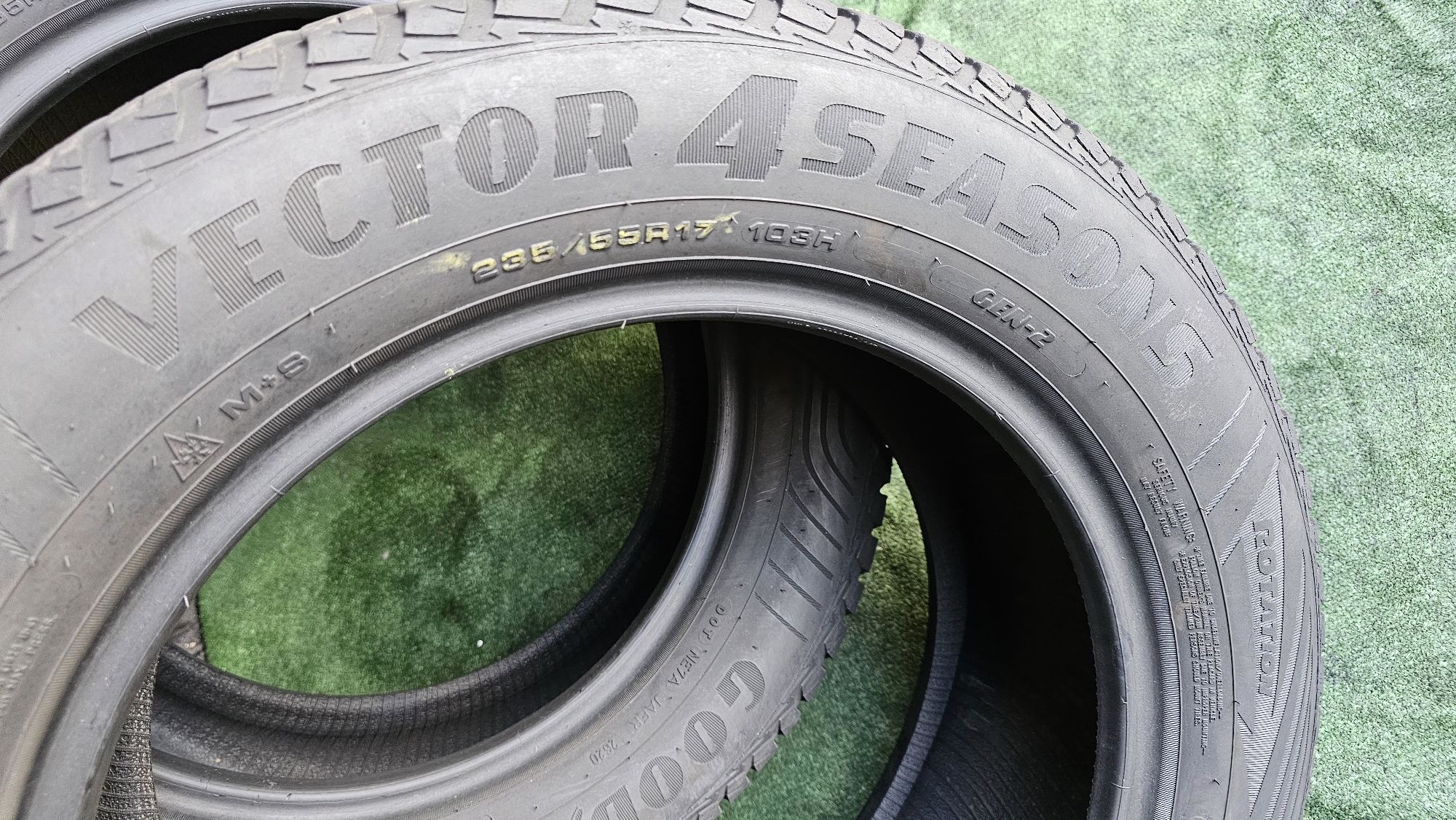 235 55 17 allseason goodyear