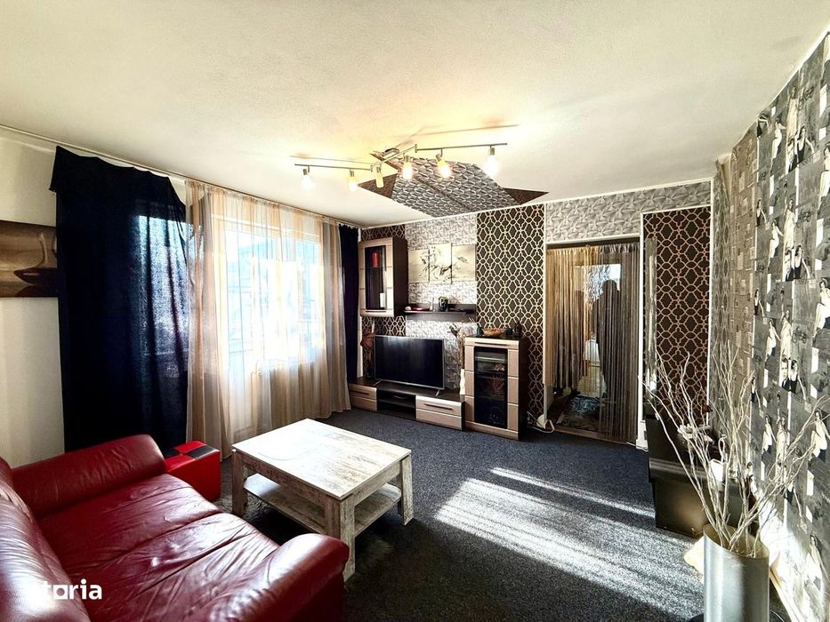 Apartament 3 camere etaj 1 finisat,pe Bulevard
